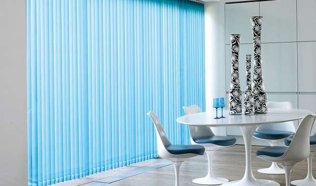 Ideas para usar cortinas y estores verticales en cualquier estancia